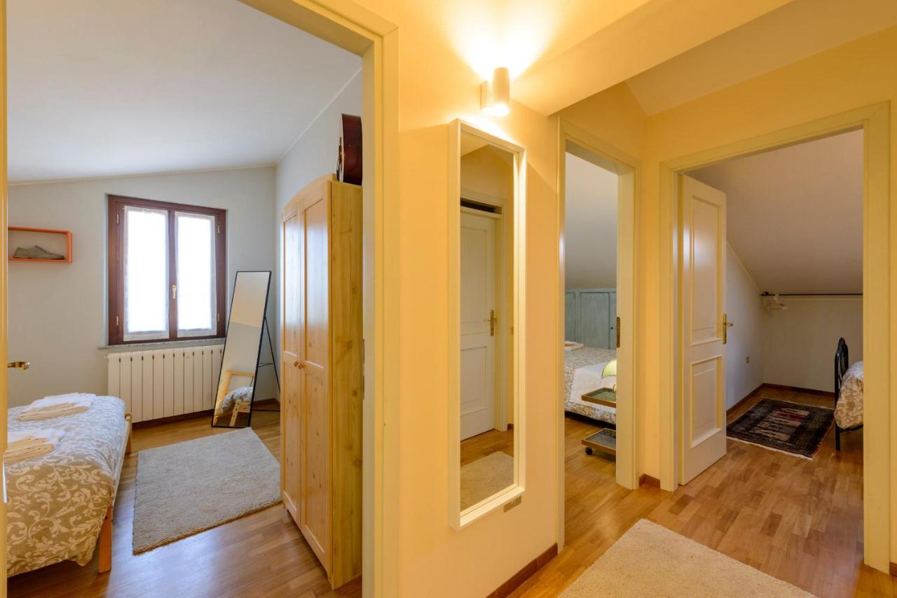 グッビオ La Casa Di Claudiaヴィラ エクステリア 写真