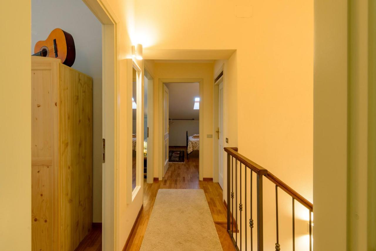 グッビオ La Casa Di Claudiaヴィラ エクステリア 写真